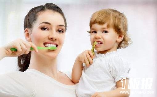 刷牙前用牙刷沾水？教你正确刷牙方法