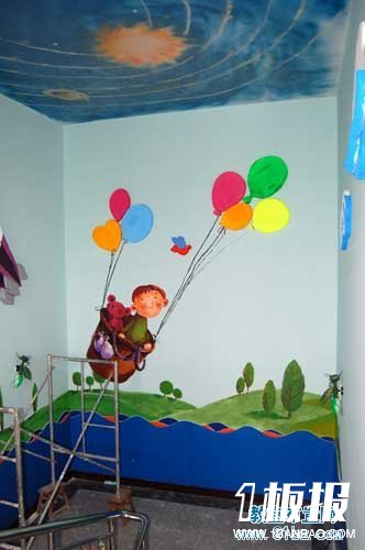 幼儿园楼梯布置图片:热气球环游世界