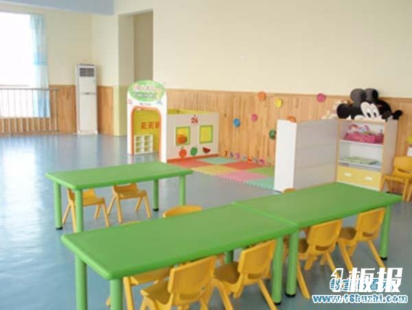 幼儿园小班活动室布置