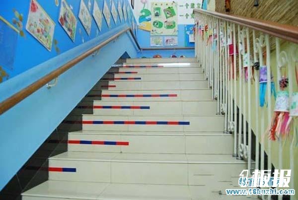 幼儿园楼梯环境设计：迷人天蓝色