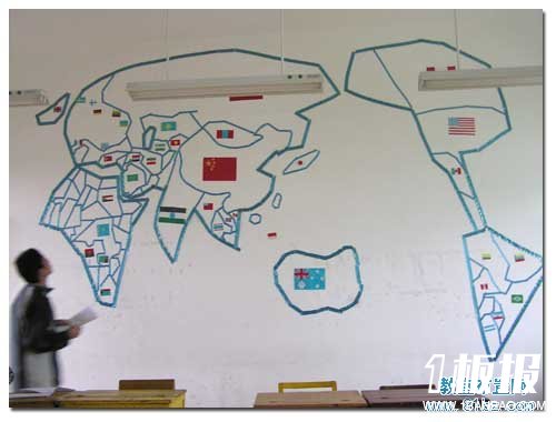 大学教室布置图片:世界地图