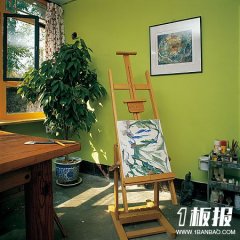 绿色墙面的画室
